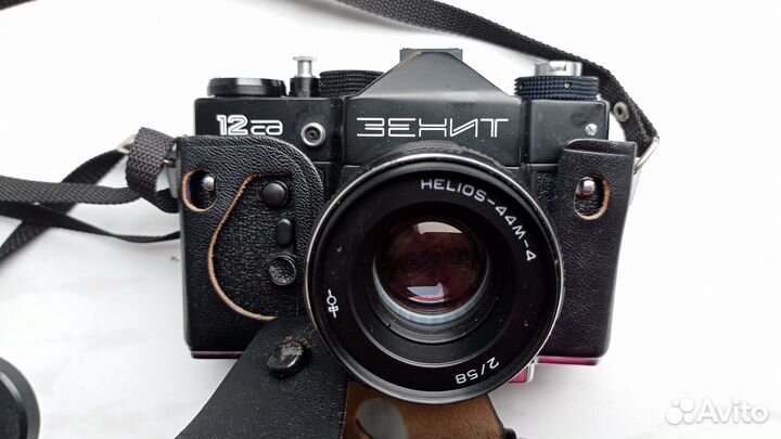 Плёночный фотоаппаратзенит 12сд, об. Helios-44