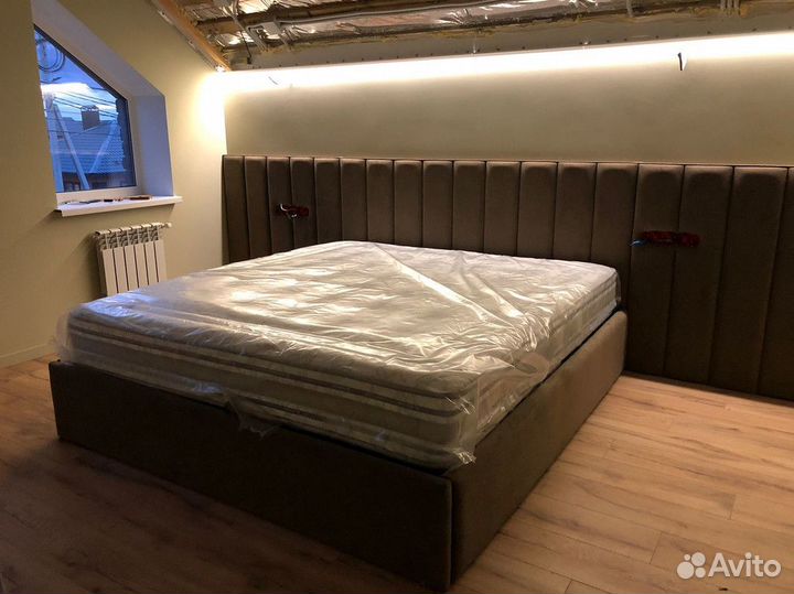 Кровать двухспальная с рассрочку