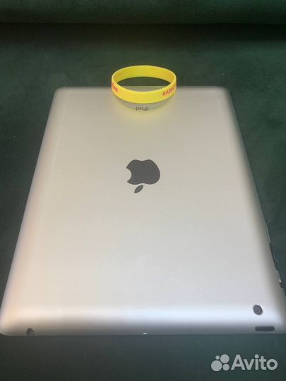 iPad 4 WiFi only 64Gb Белый