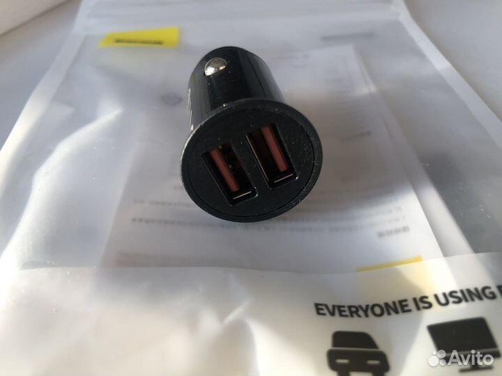 Автомобильное зарядное устройство baseus