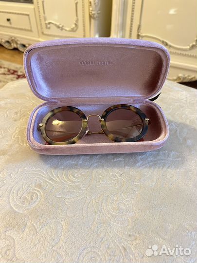Солнцезащитные очки miu miu оригинал новые