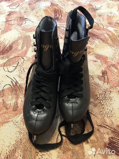 Продам коньки фигурные