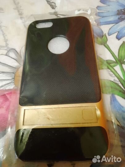 Чехол на iPhone 6s новый(с подставкой)
