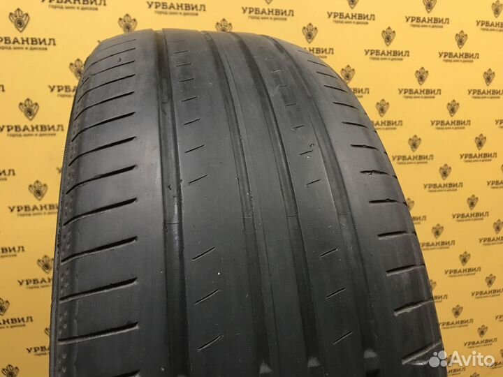 Yokohama BluEarth AE50 SUV 215/55 R17 94W