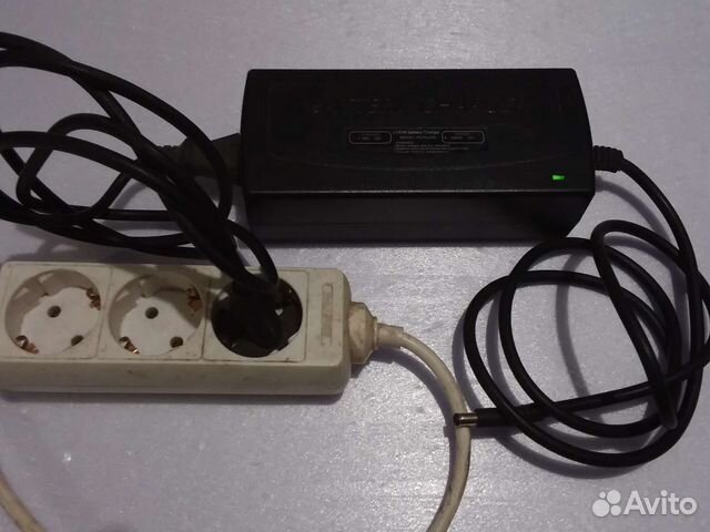 Зарядное для акб eltreco 36v/2апер Li-ON MCR0236L