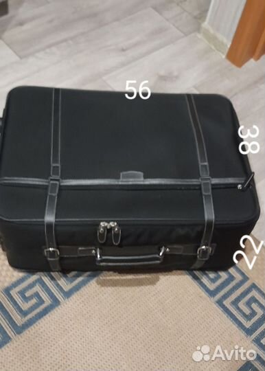 Чемодан на колесах