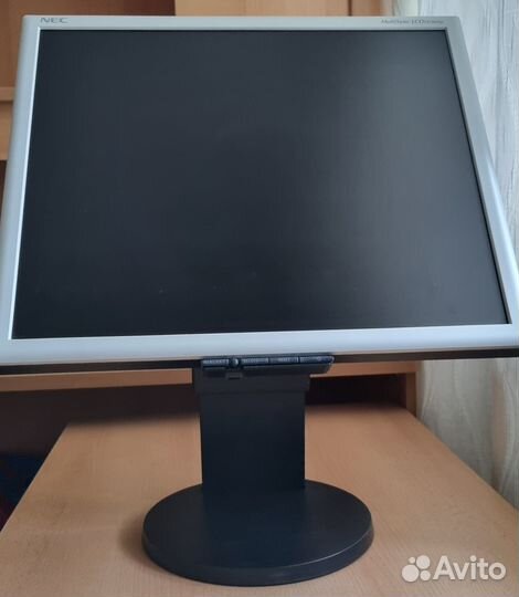 Монитор NEC MultiSync lcd1970nxp