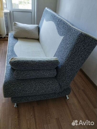 Диван книжка