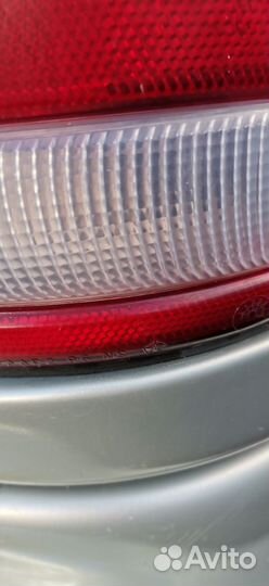 Фонарь задний правый левый Dodge Caravan 3