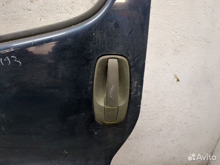 Дверь левая передняя Renault Trafic