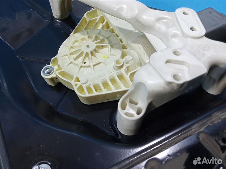 Стеклоподъемник задний левый Land Rover range ROV