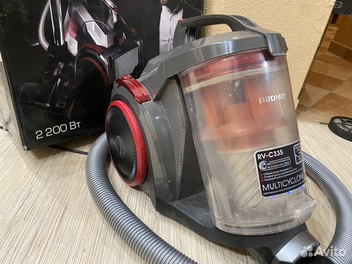Пылесос Redmond RV-C335