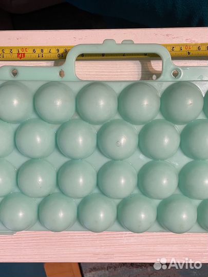 Подставка и контейнер, форма для яиц