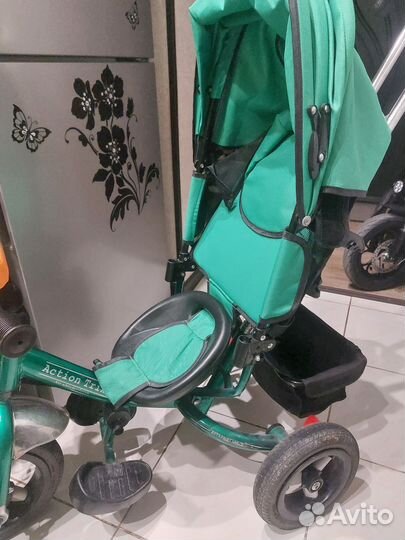 Детский велосипед с родительской ручкой