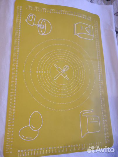 Силиконовый коврик д/раскатки теста, дуршлаг