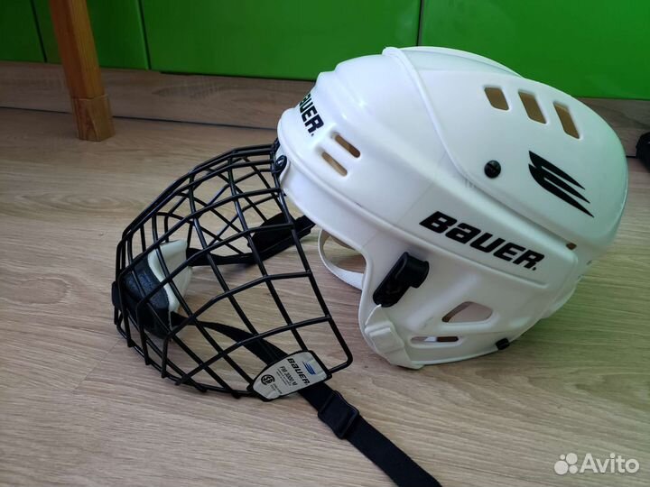 Хоккейный шлем Bauer HH1000L