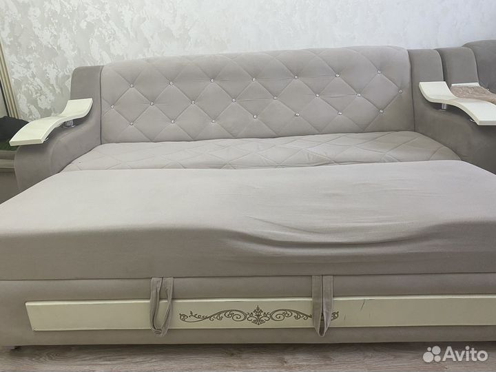 Мебель,два кресла,пуфик