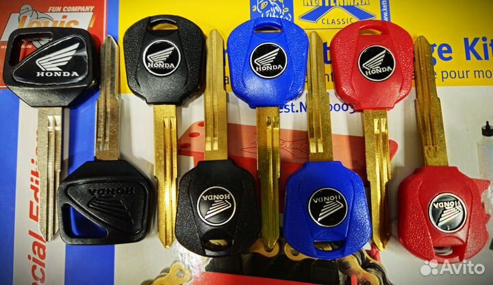 Ключи на мотоциклы Honda с чипом Hiss
