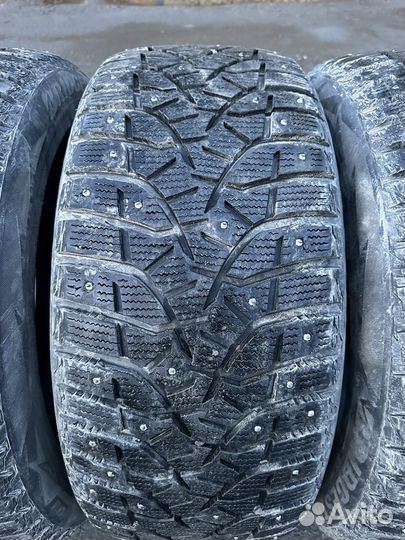 Bridgestone Blizzak Spike-02 275/45 R20