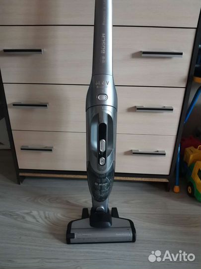 Вертикальный пылесос беспроводной