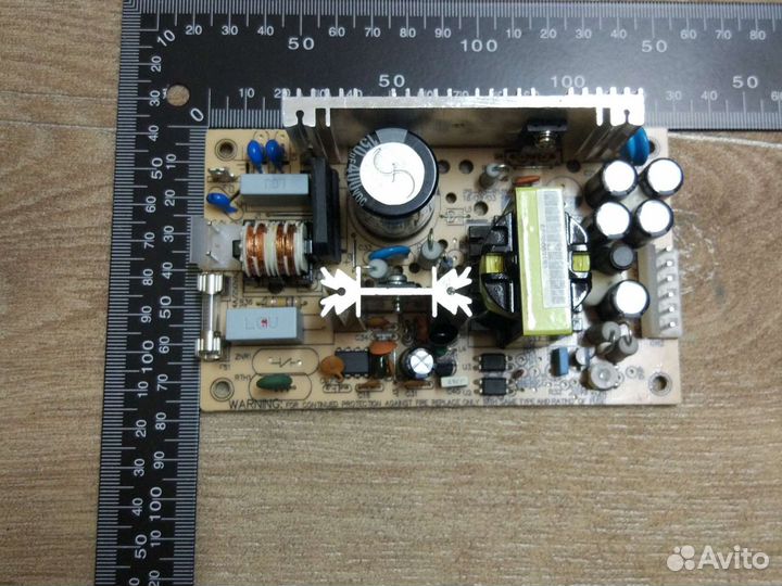 Блок питания 12В 5.2А