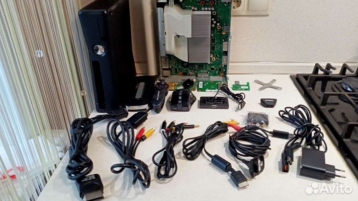 Запчасти/Аксессуары Xbox 360