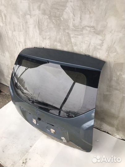 Крышка багажника Renault Duster