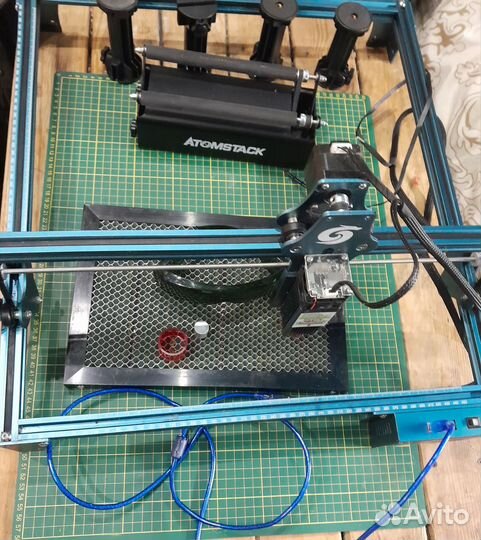 Лазерный станок по дереву, коже, стекло, металл