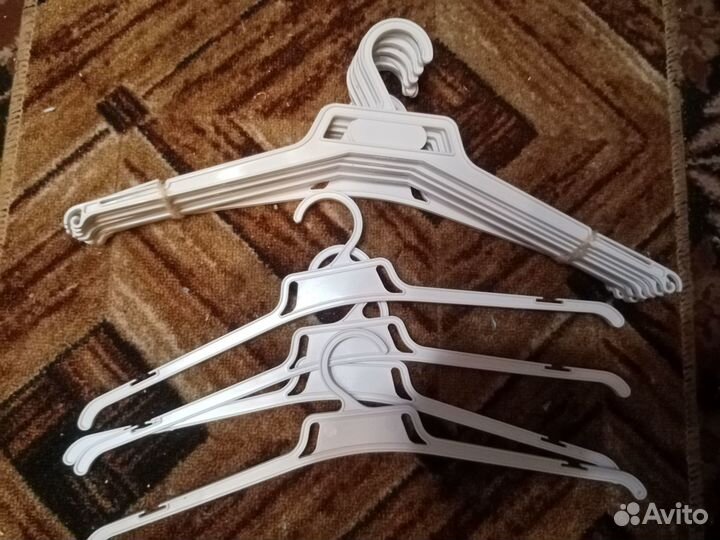 Вешалки плечики для одежды