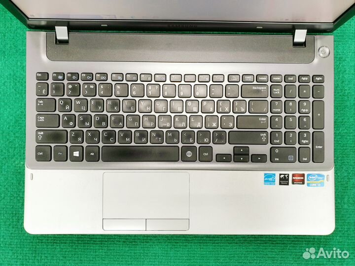 Ноутбук Samsung Core i3
