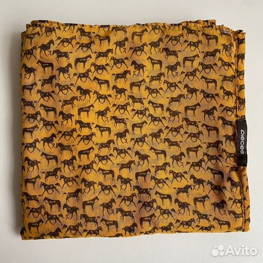 Шарф снуд Pieces с принтом лошадками