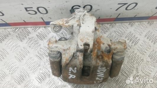 Суппорт тормозной задний правый nissan primastar X