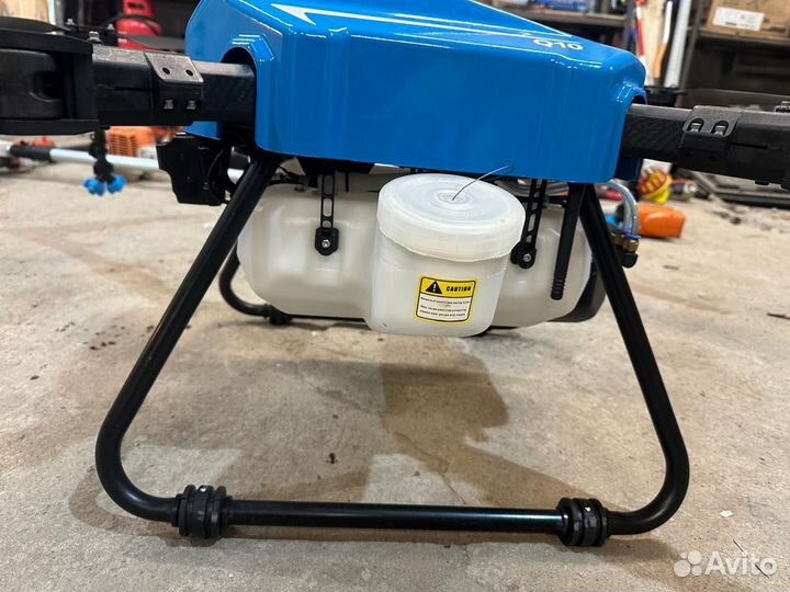 Квадрокоптер сельскохозяйственный