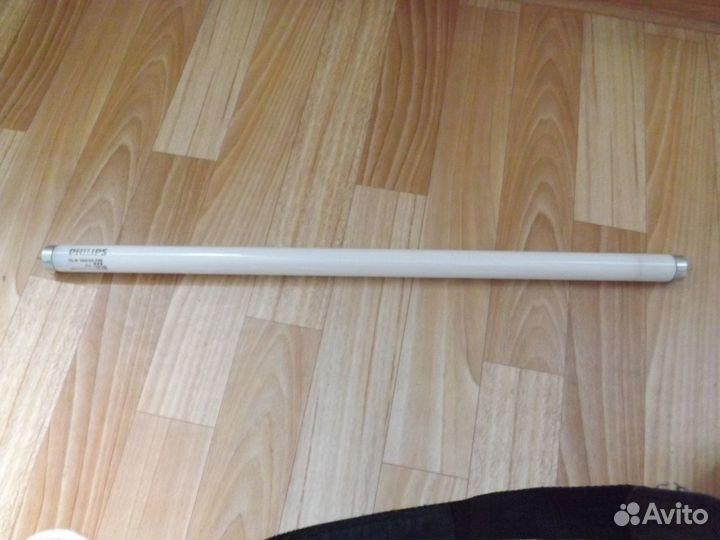 Лампа Филипс б\у совсем мало 20шт.длина 59см
