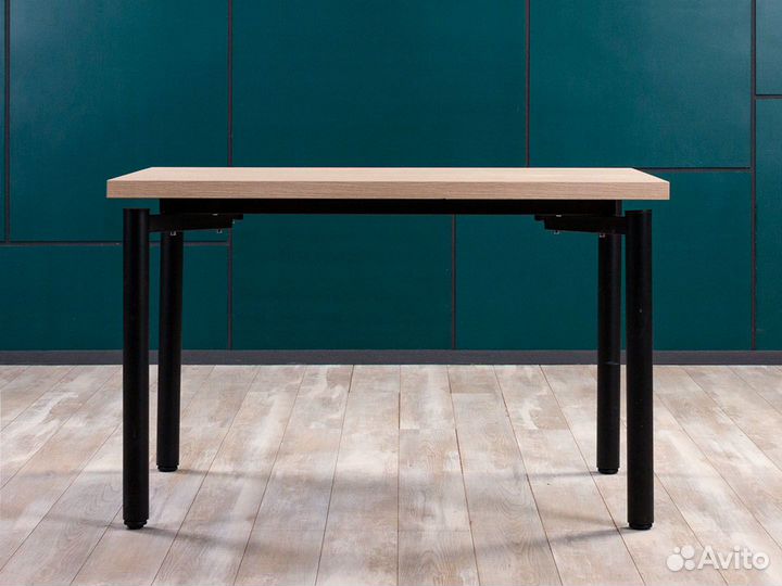 Стол в переговорную