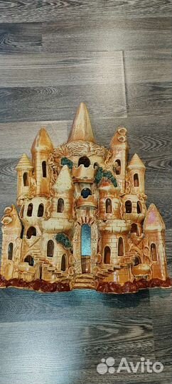 Замок для аквариума