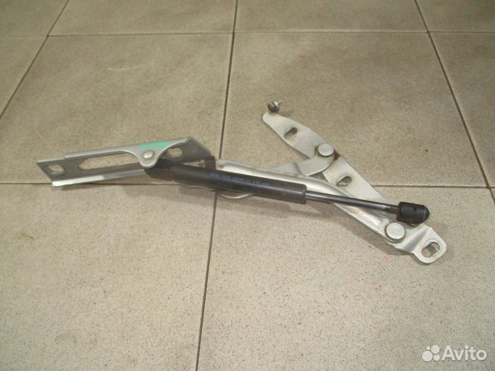 Петля крышки багажника Opel Vectra C 2002-2008