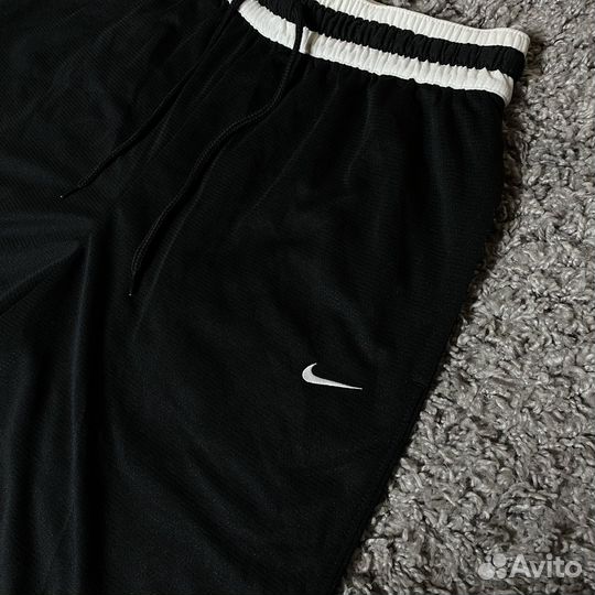 Шорты Nike DRI-FIT DNA