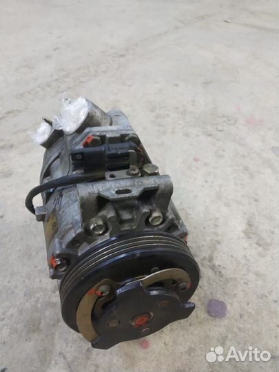 Компрессор кондиционера б/у е70 бмв bmw e70