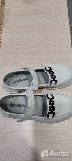 Продам туфли для девочки