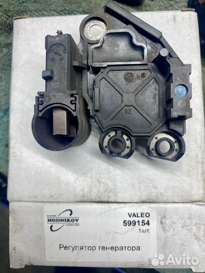 Реле регулятор генератора Valeo 599154