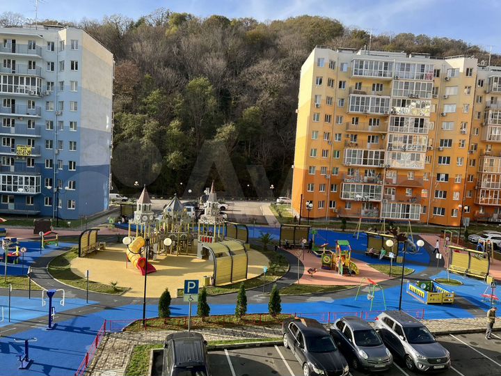 2-к. квартира, 63 м², 1/16 эт.