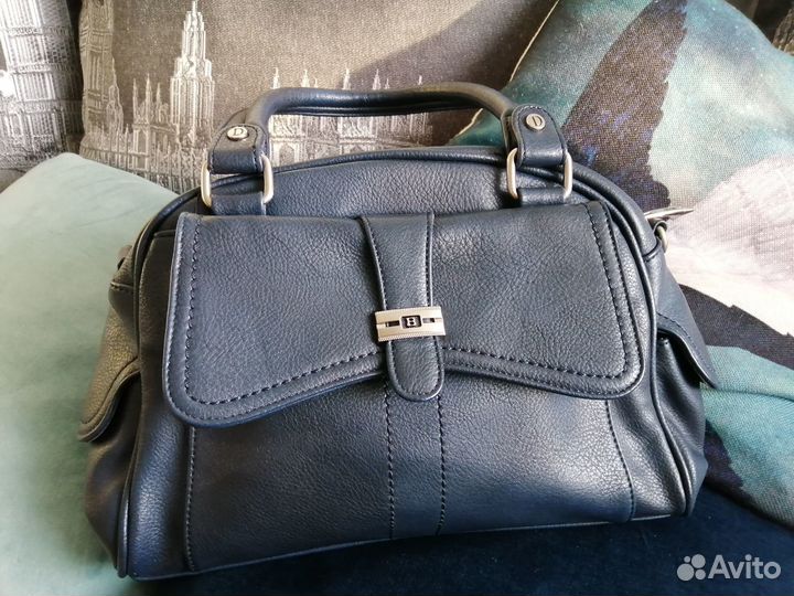 Сумки женские и косметички