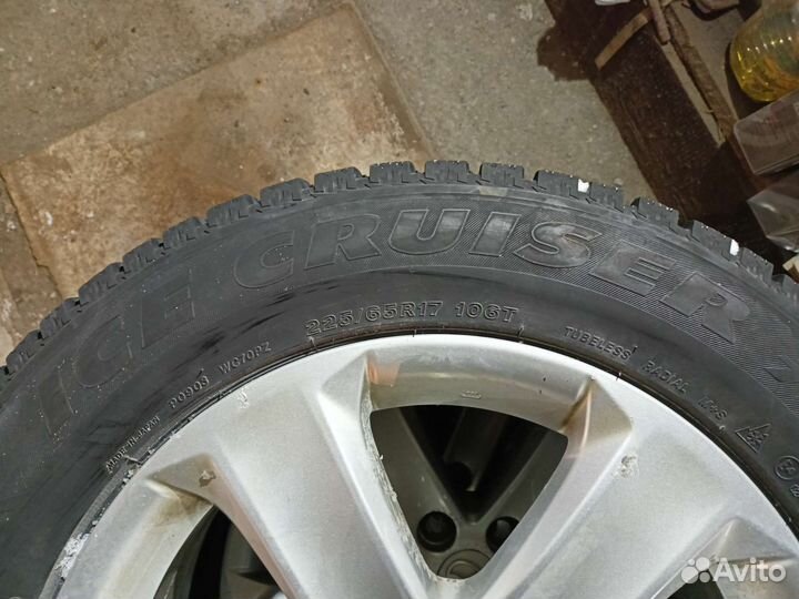 Bridgestone Ice Cruiser 7000 225/65 R17 106T