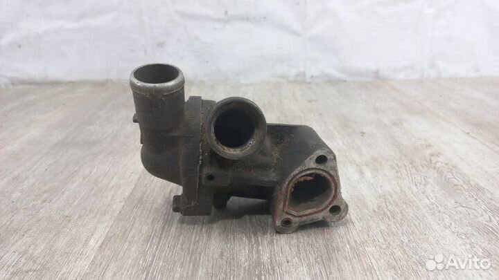 Корпус термостата Mitsubishi Carisma DA 2003