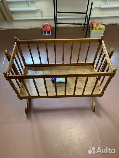 Детская кроватка из дерева ручной работы