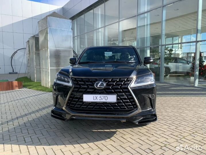 LX 570 Heritage Black Vision v8