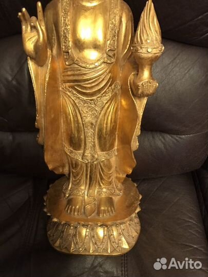 Будда большая из дерева с позолотой
