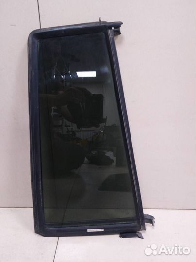 Стекло двери задней правой форточка Mercedes-Benz