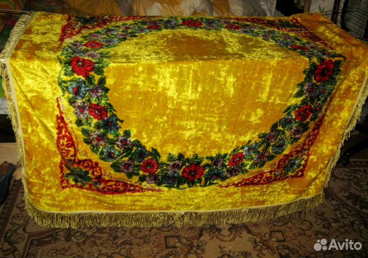 Скатерть плюшевая с цветами винтаж СССР